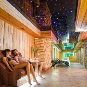 Отель Hotel&SPA Jawor, Лахий